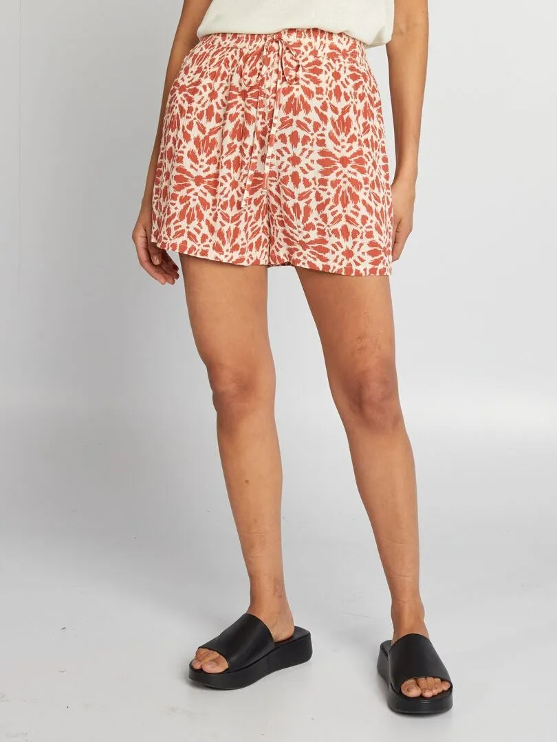 SHORT ELáSTICO DE CREPé  ROJO