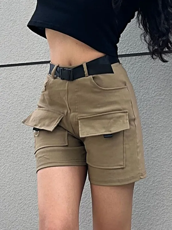 Shorts con múltiples bolsillos y talle alto