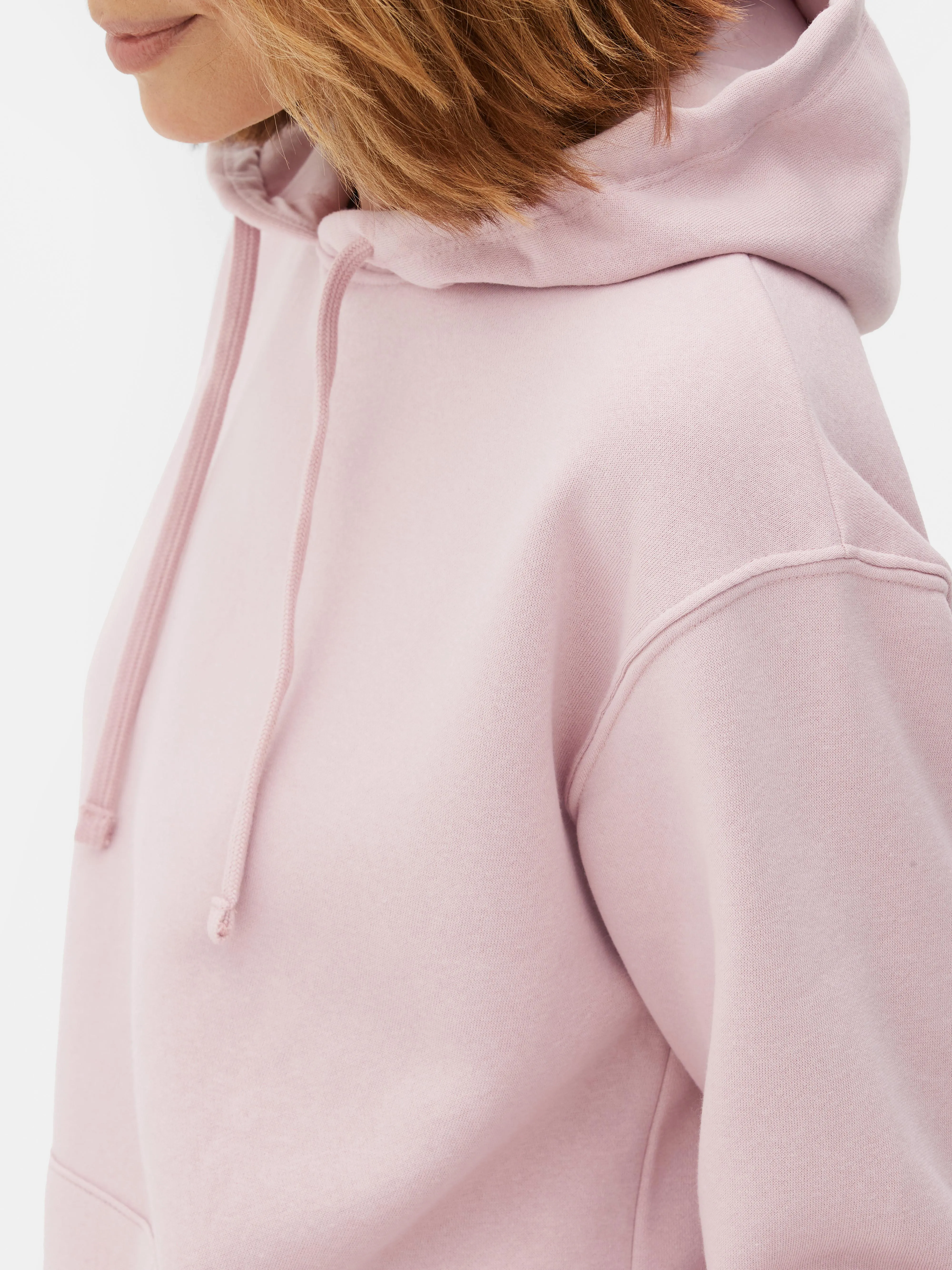 Sudadera con capucha y cordón de ajuste