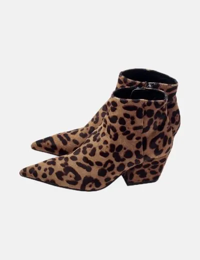 Uterqüe Botines estampados animal print