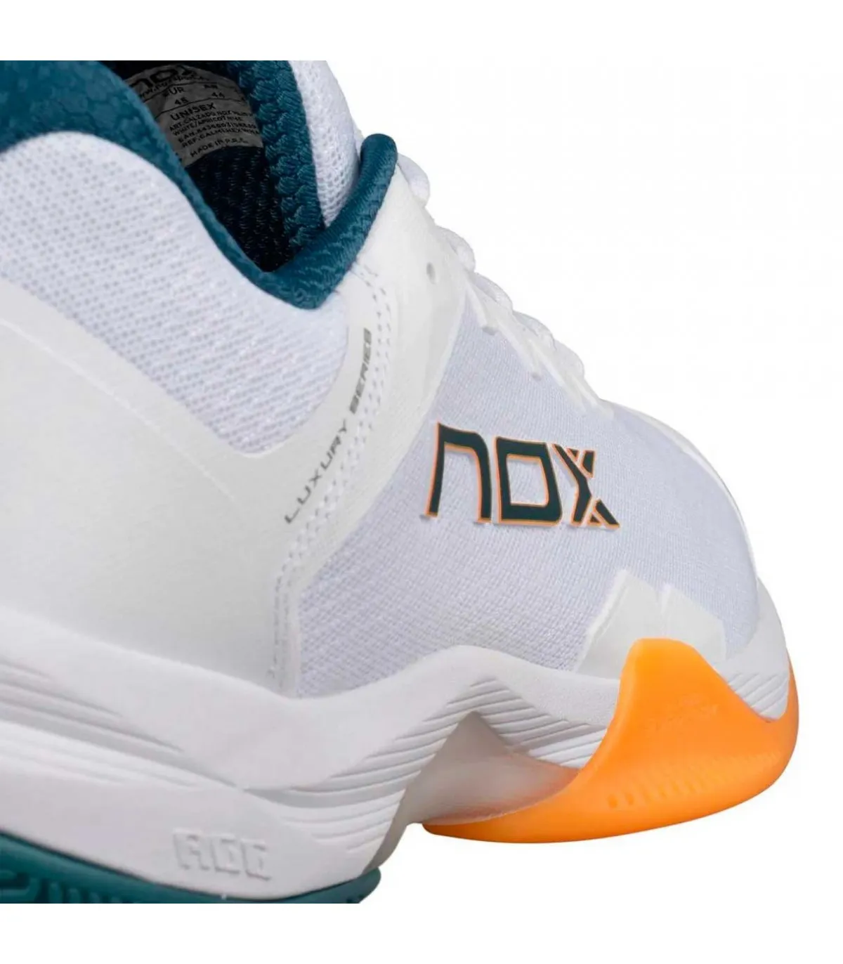 Zapatillas Nox de Padel ML10 Hexa Blanco Albaricoque