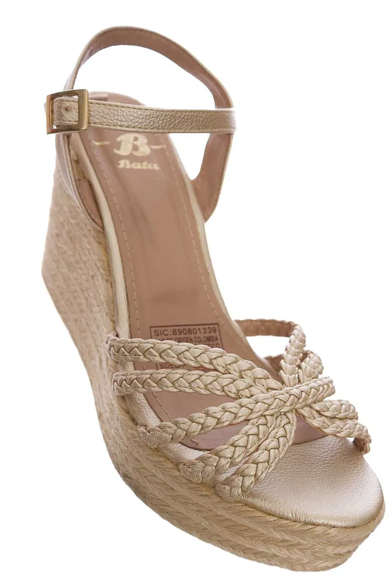 ZAPATOS COLOR DORADO  BATA
