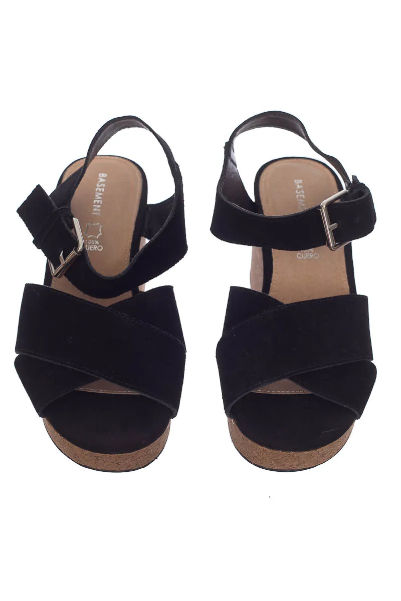 ZAPATOS COLOR NEGRO  BASEMENT