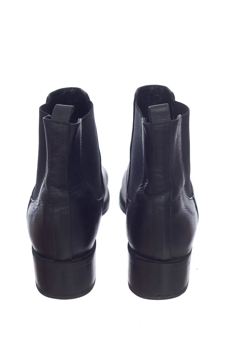 ZAPATOS COLOR NEGRO  CHEVIGNON