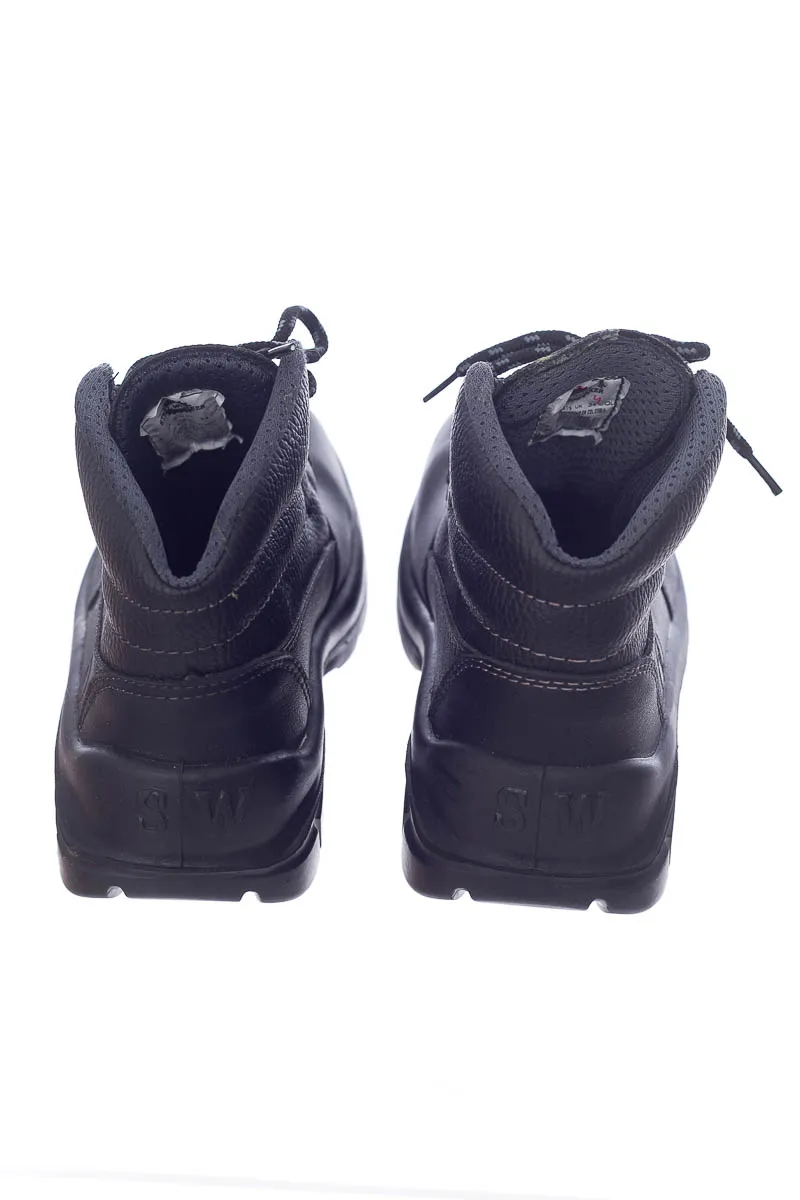 ZAPATOS COLOR NEGRO  STEEL WORKER