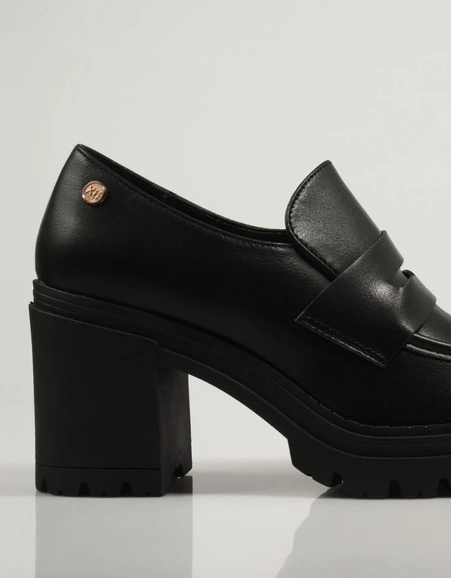  zapatos sport XTI 141682 en Negro 83540