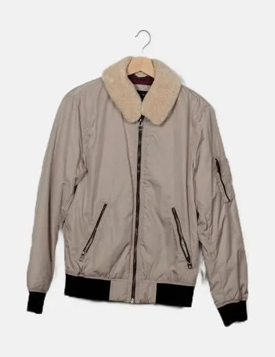 Zara Bomber beige cuello borrego
