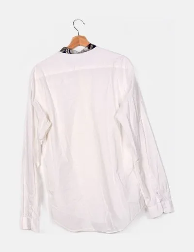 Zara Camisa blanca detalles estampados